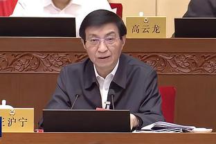 基德：小哈达威有些机会没能把握住 但他一直是球队的得分手之一